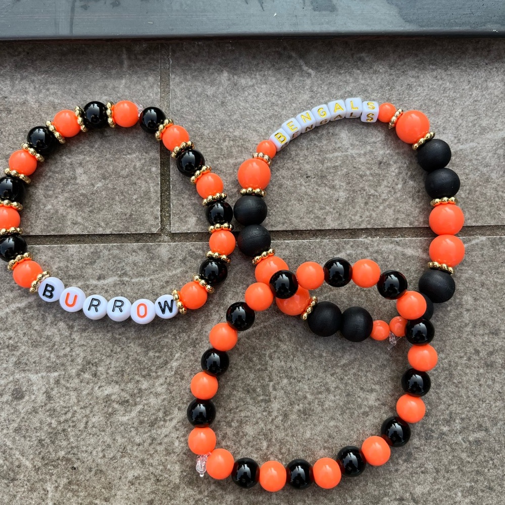 Handmade bracelets - Picture 8 of 9